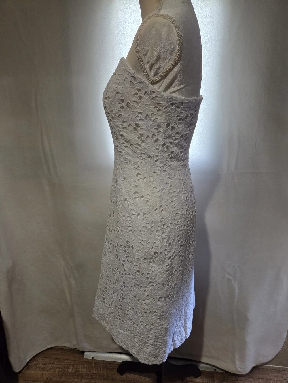 Lilly Pulitzer White Lace Strapless Sheath Dress - Picture 4 of 6